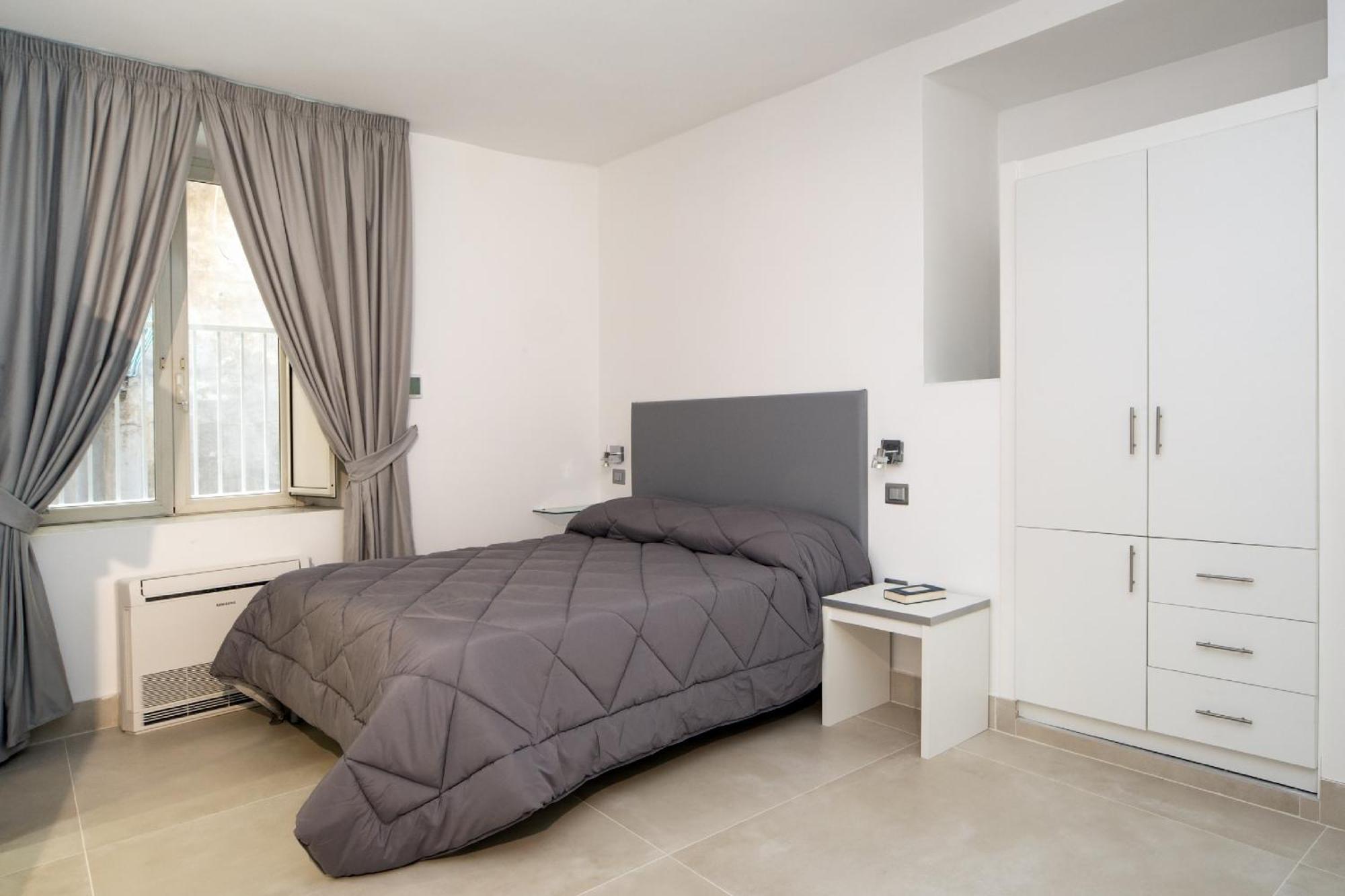 Il Tesoro Smart & Napels